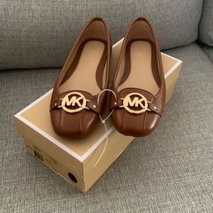 Michale Kors Flats
